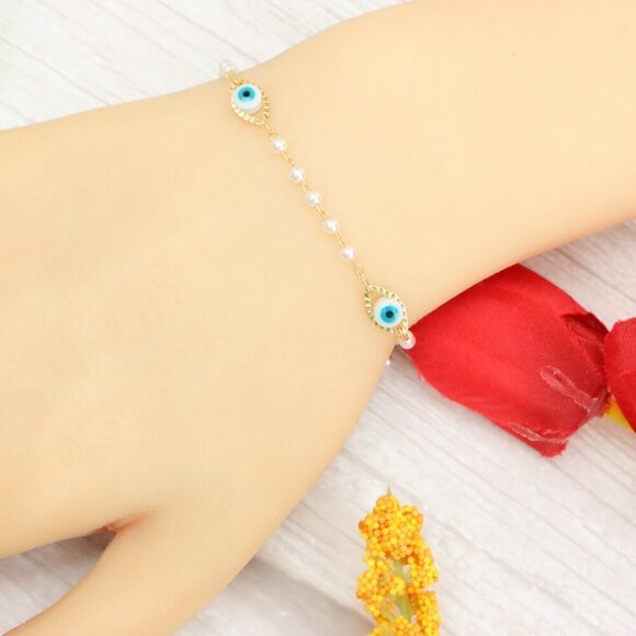"Trendy Handmade Bracelet – A Thoughtful Gift for Girls & Women | UNVRC1410 - Picture 1 of 10